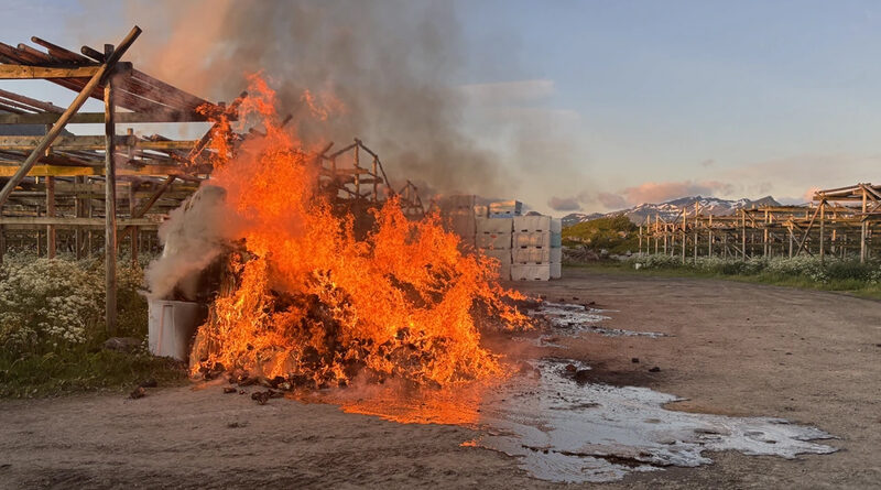 Mistenker 11 påsatte branner