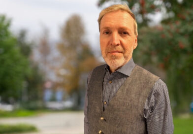 Varsler tøffe innsparinger